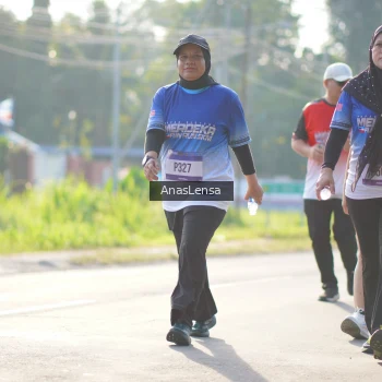 Runner Photo 3480857