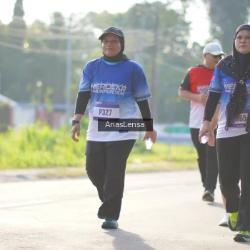 Runner Photo 3480865
