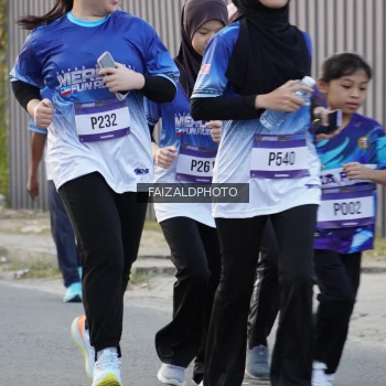 Runner Photo 3480925