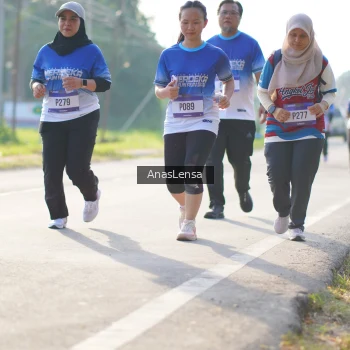 Runner Photo 3480937