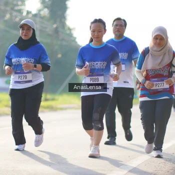 Runner Photo 3480938