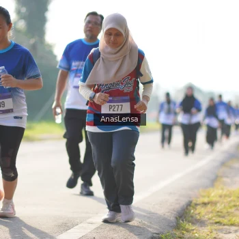 Runner Photo 3480959