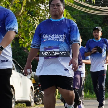 Runner Photo 3480986