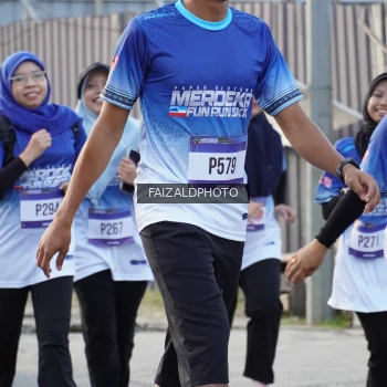 Runner Photo 3481113