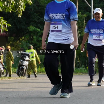 Runner Photo 3481117