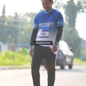 Runner Photo 3481155