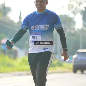 Runner Photo 3481158