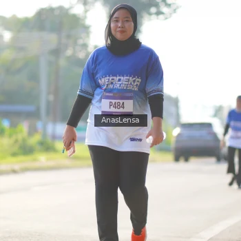 Runner Photo 3481165