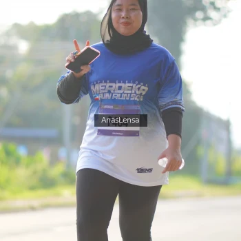 Runner Photo 3481178