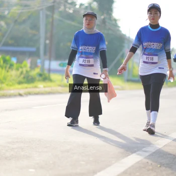 Runner Photo 3481191