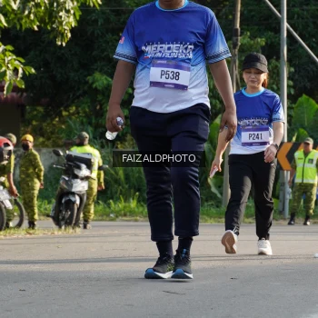 Runner Photo 3481195