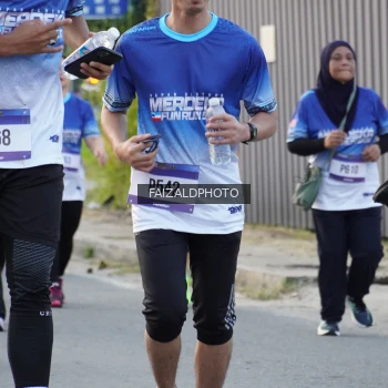 Runner Photo 3481257