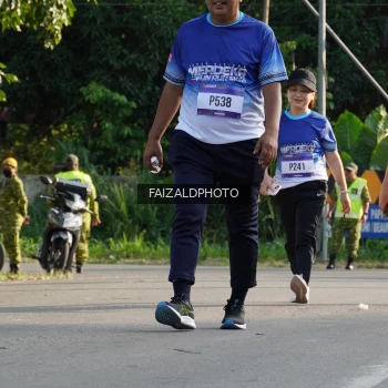 Runner Photo 3481297