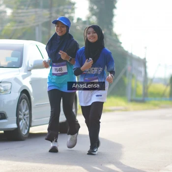 Runner Photo 3481318