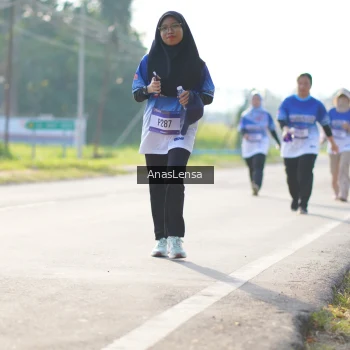 Runner Photo 3481328