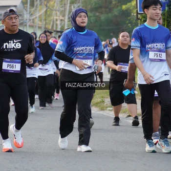 Runner Photo 3481339