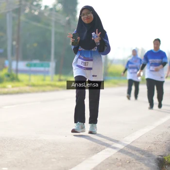 Runner Photo 3481344
