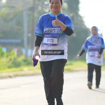 Runner Photo 3481387