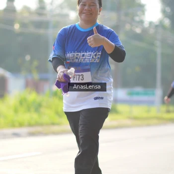 Runner Photo 3481416
