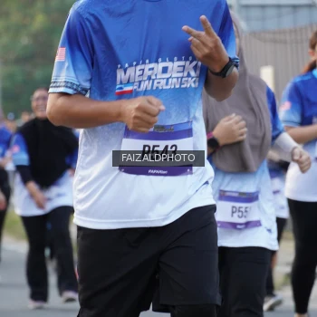 Runner Photo 3481429