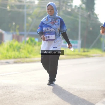 Runner Photo 3481434