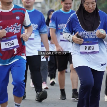Runner Photo 3481535