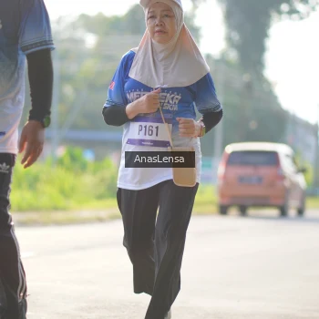 Runner Photo 3481556