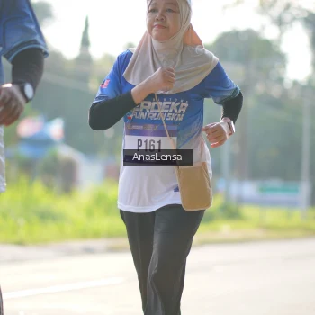 Runner Photo 3481575