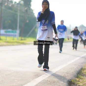 Runner Photo 3481595