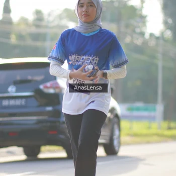 Runner Photo 3481724