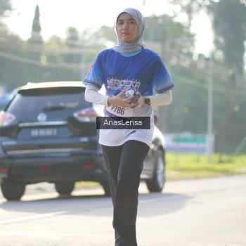 Runner Photo 3481726