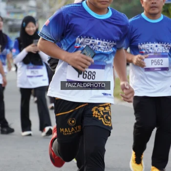 Runner Photo 3481741