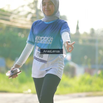 Runner Photo 3481749