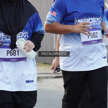 Runner Photo 3481759