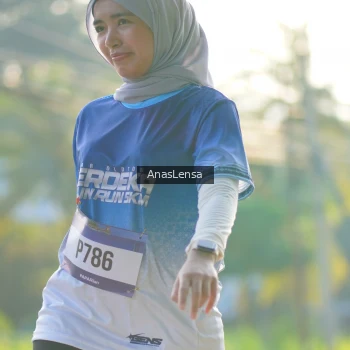 Runner Photo 3481766