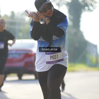 Runner Photo 3481843