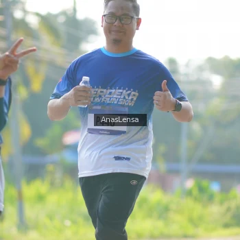 Runner Photo 3481913