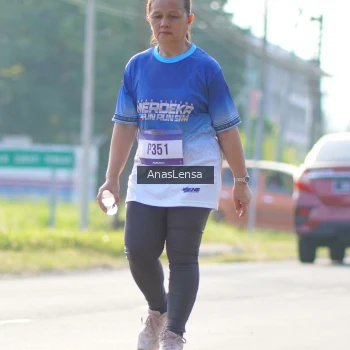 Runner Photo 3481916