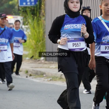 Runner Photo 3481936