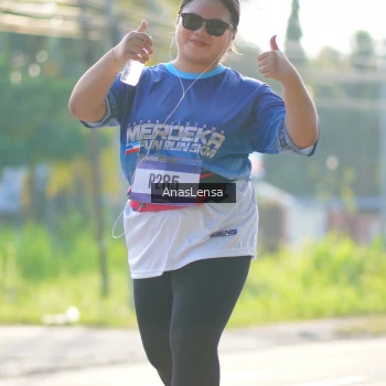 Runner Photo 3482055