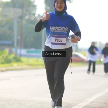 Runner Photo 3482059