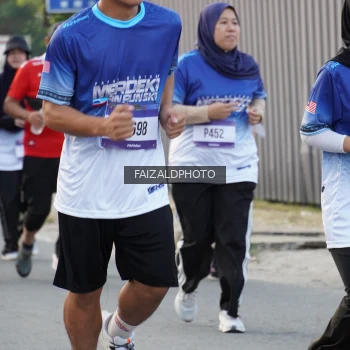 Runner Photo 3482130