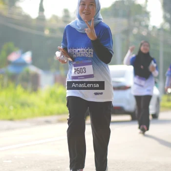 Runner Photo 3482139