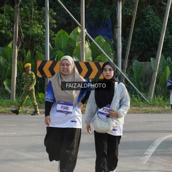 Runner Photo 3482198