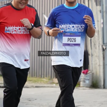 Runner Photo 3482225