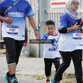 Runner Photo 3482315