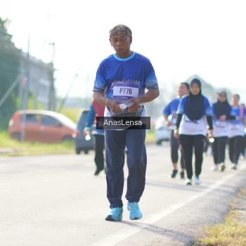 Runner Photo 3482316