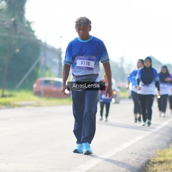 Runner Photo 3482338