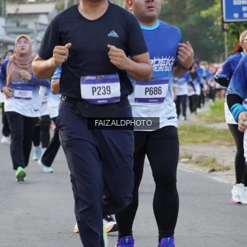 Runner Photo 3482346