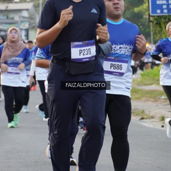 Runner Photo 3482348